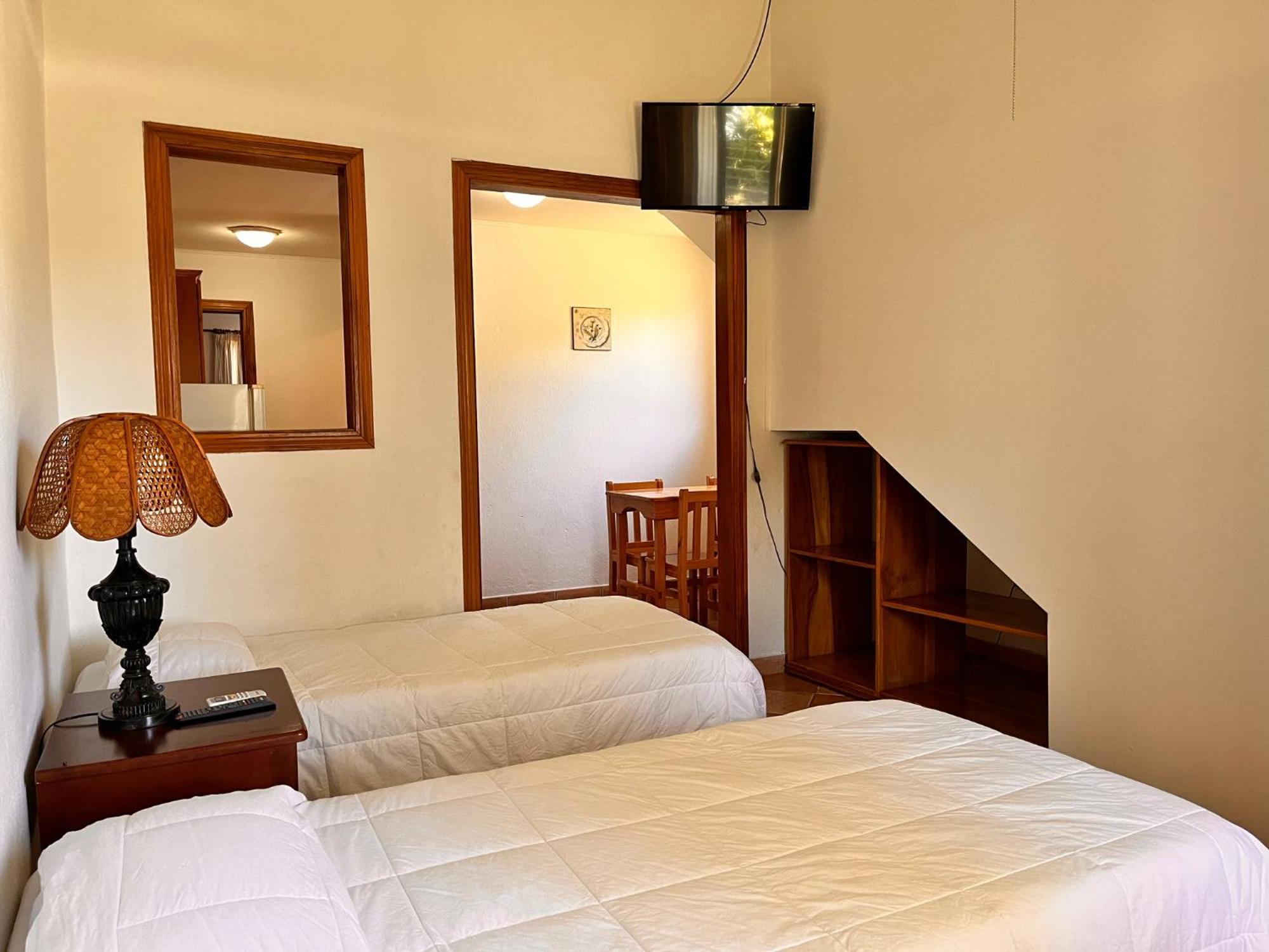 Hotel Bristol Aeropuerto Animas  Zewnętrze zdjęcie